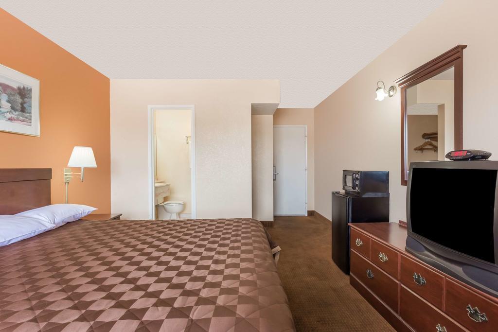 Travelodge By Wyndham Mesa Esterno foto